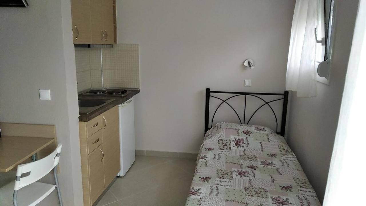 Angie'S Summertime Nea Vrasna Ngoại thất bức ảnh