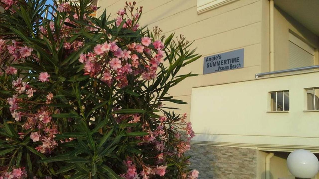 Angie'S Summertime Nea Vrasna Ngoại thất bức ảnh